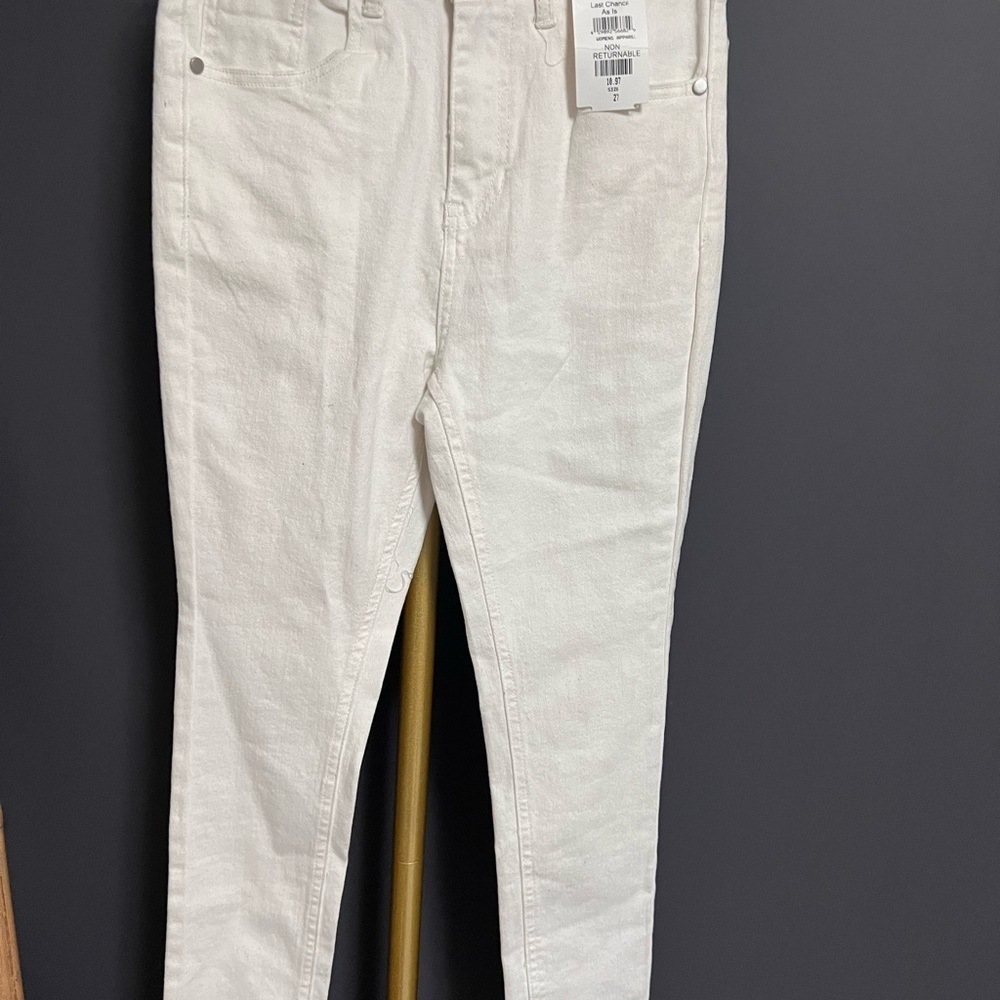 NWT Abound jeans. size 27